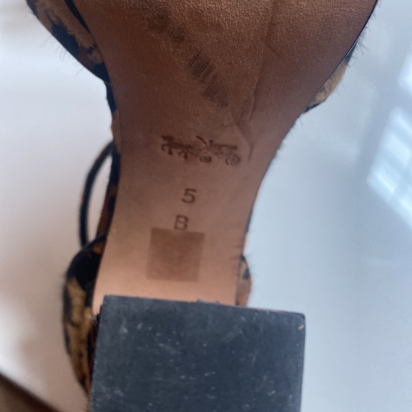 Coach leopard open toe platform size 5 - Picture 6 of 6